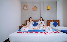 Grand Elevation Hotel